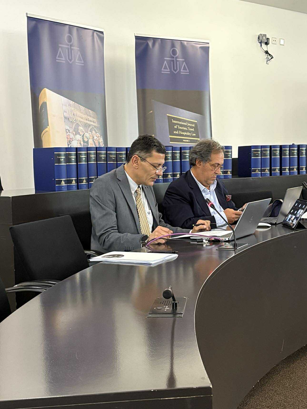 João Amaral em sessão académica do II Congresso Luso-Brasileiro de Direito do Vinho